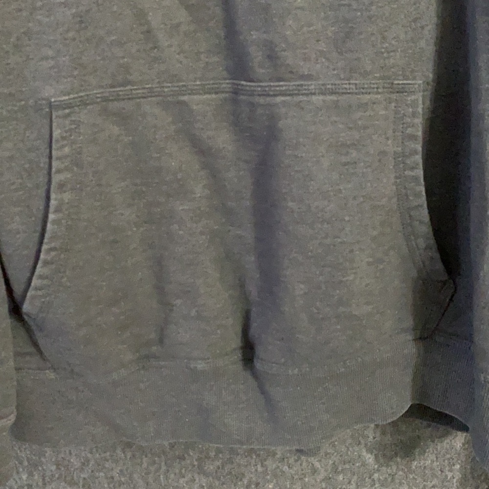 Champion Sweater - Picture 6 of 7